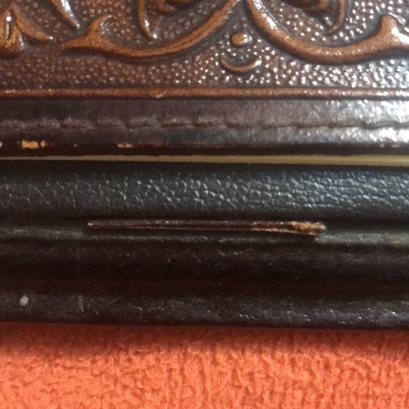 Antique Tooled Don Quyote de La Mancha hard leather notepad holder - Picture 9 of 10